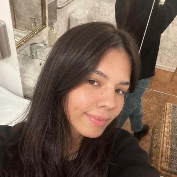 Meet your Posher, Tina - Picture 1 of 1